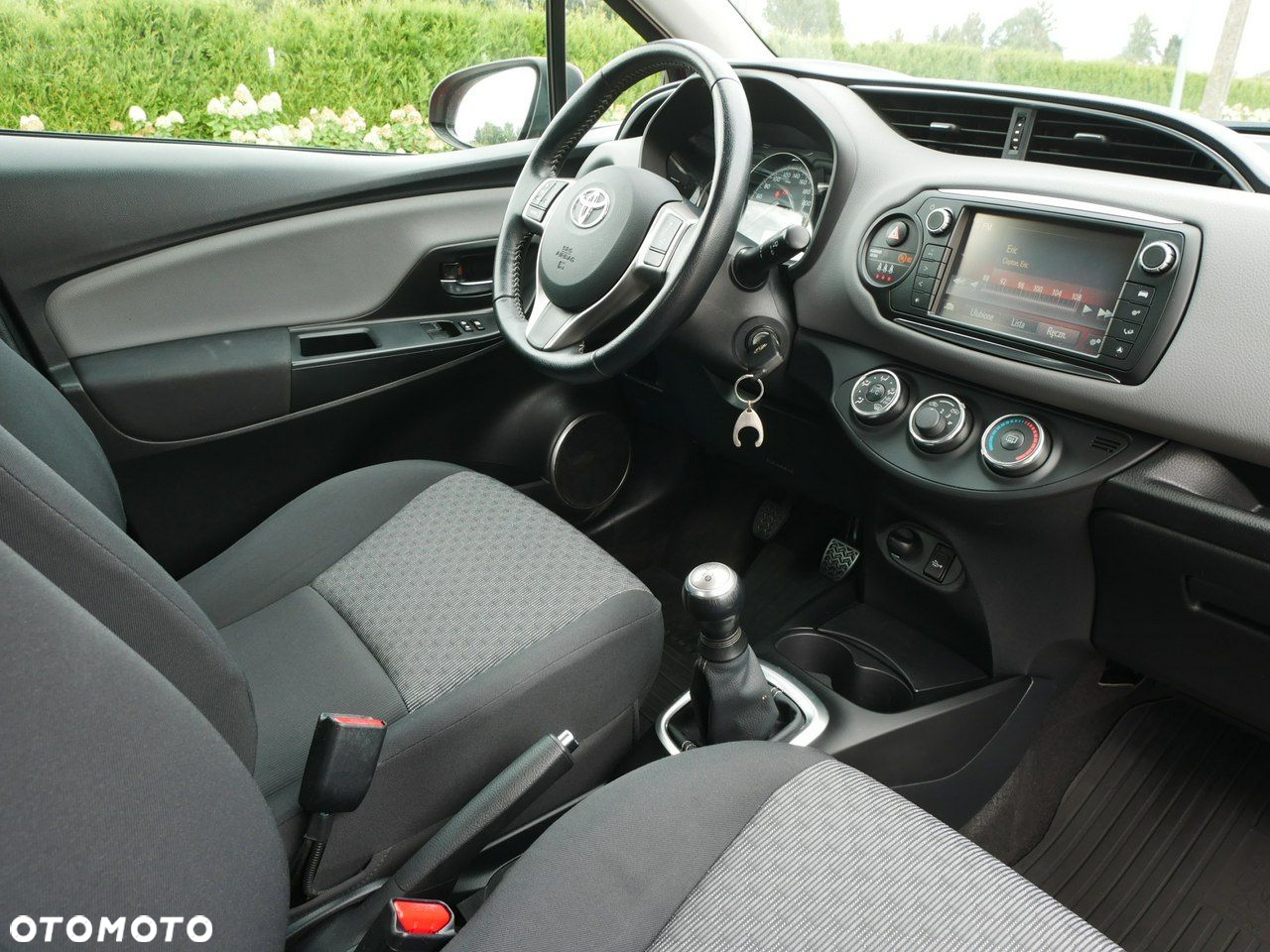 Toyota Yaris 1.0 Active EU6 - 5