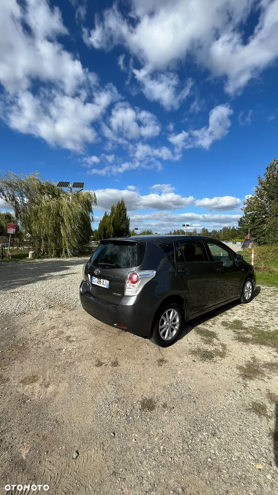 Toyota Verso 2.0 D-4D Sol - 5