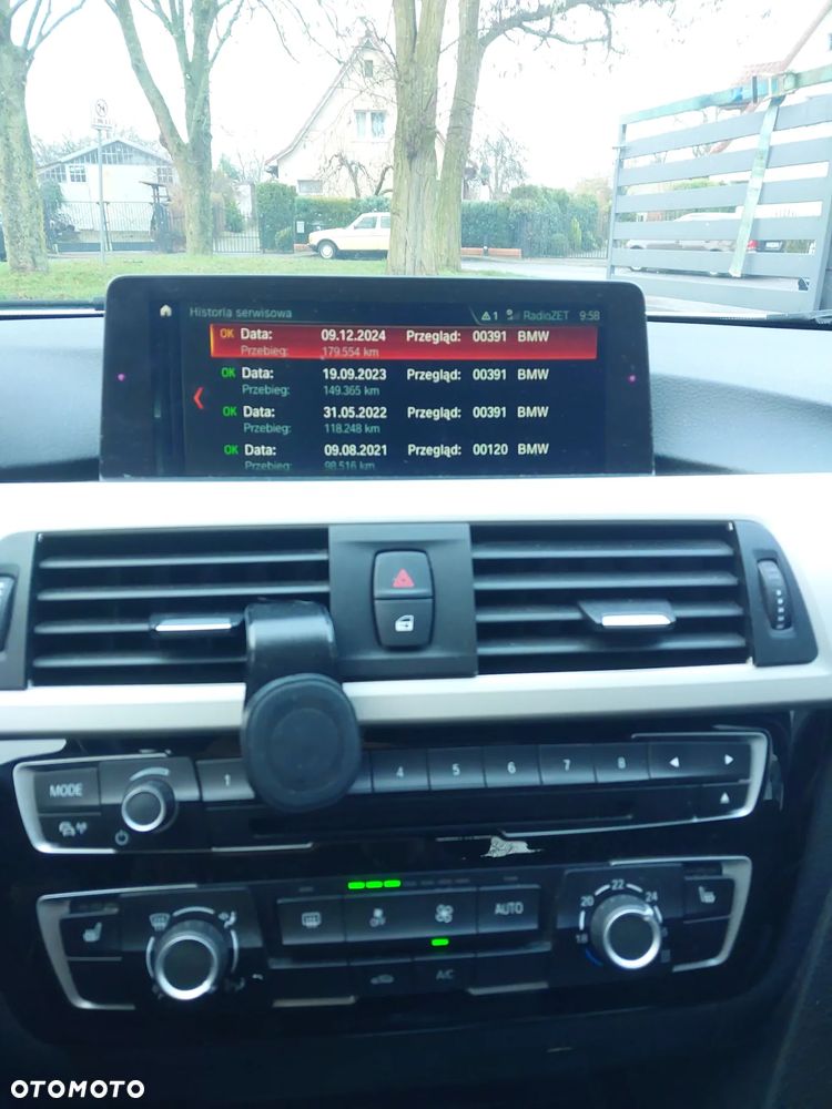 BMW Seria 3 320d Efficient Dynamics - 10