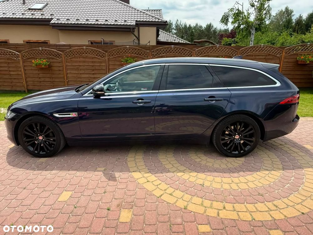 Jaguar XF 2.0 i4D AWD Prestige - 7