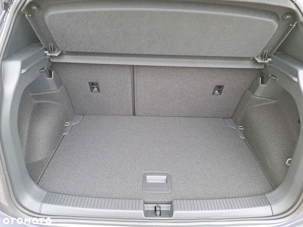 Volkswagen T-Cross - 18