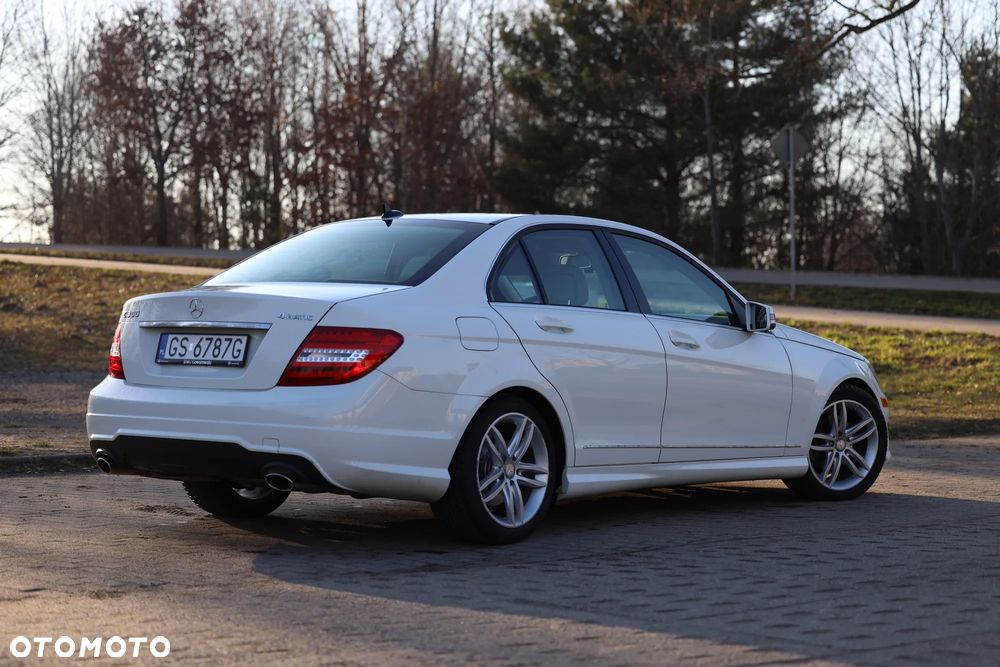 Mercedes-Benz Klasa C 300 4Matic 7G-TRONIC Avantgarde - 7