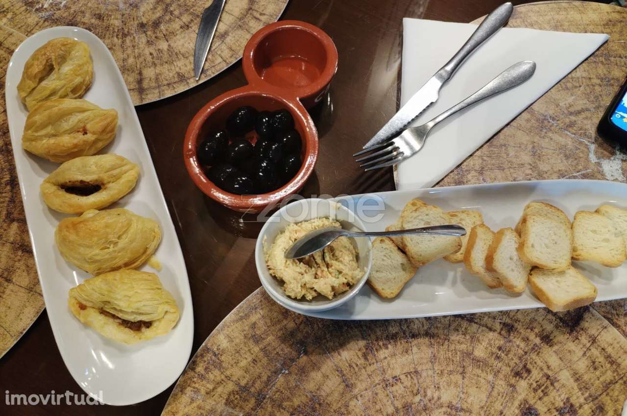 Trespasse de Café bar e Restaurante - Centro de Vila Real - Grande imagem: 5/57