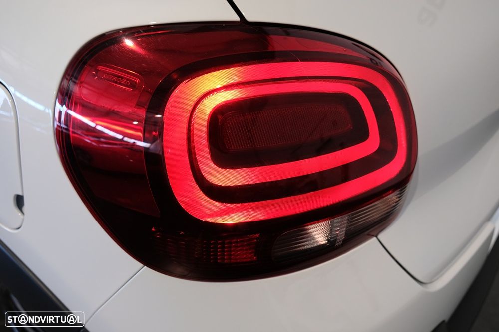 Citroën C3 1.2 PureTech Shine - 17