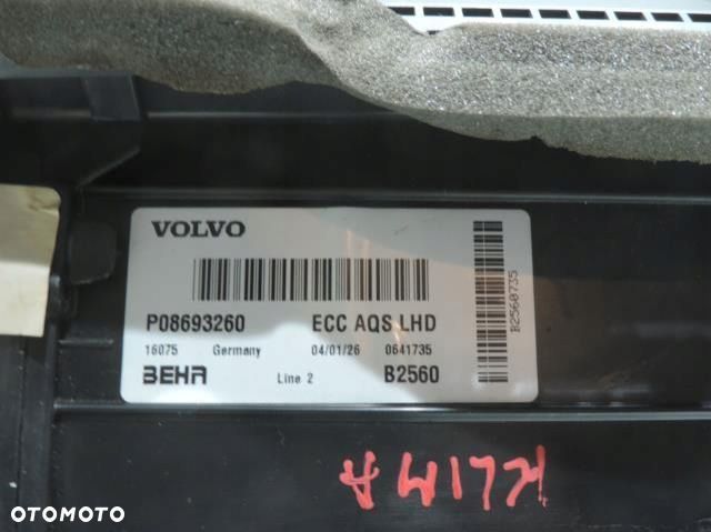 NAGRZEWNICA OBUDOWA VOLVO V70 II - 4