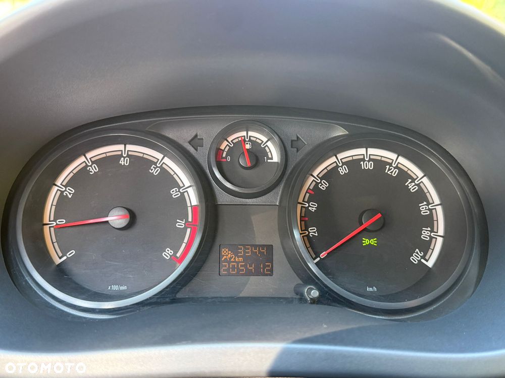 Opel Corsa - 10
