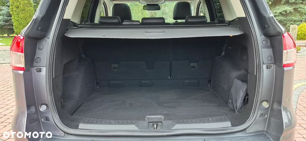 Ford Kuga 2.0 TDCi 2x4 Titanium - 25