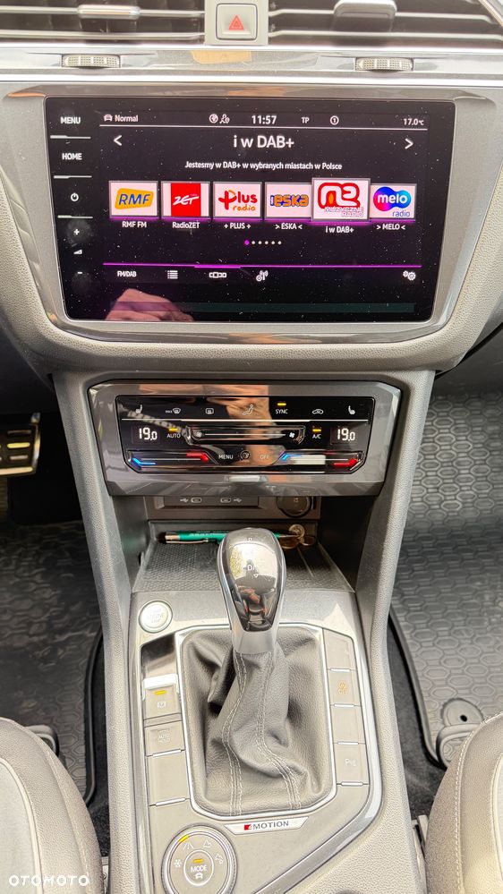 Volkswagen Tiguan 2.0 TDI SCR 4MotION DSG R-Line - 30