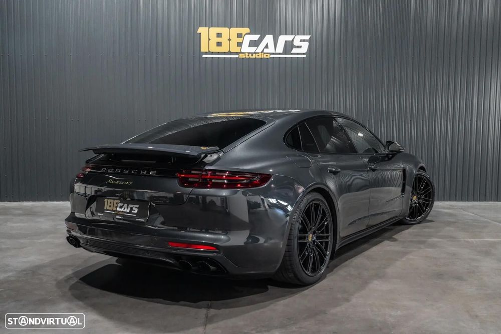 Porsche Panamera 4 E-Hybrid - 45