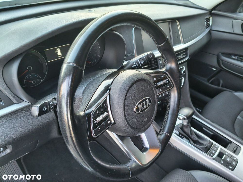 Kia Optima - 9