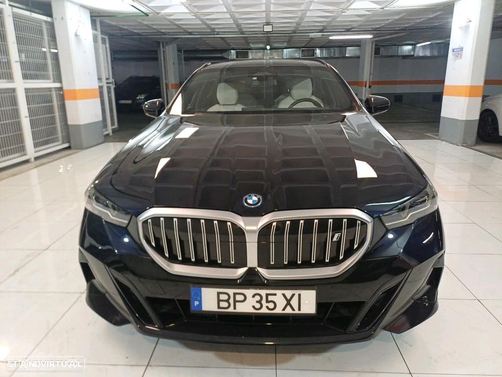 BMW i5 Touring eDrive40 - 2