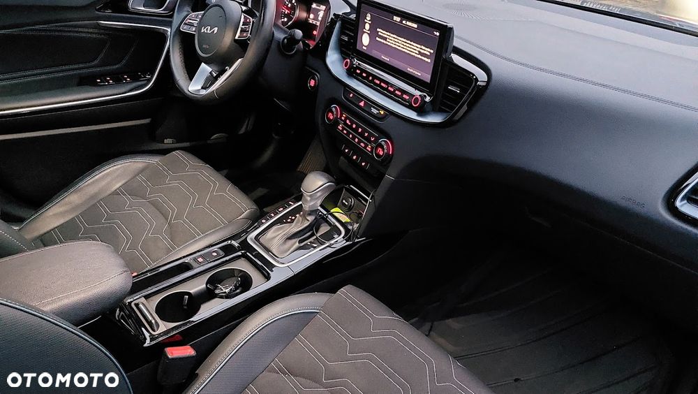 Kia XCeed 1.6 T-GDI Tribute DCT - 13