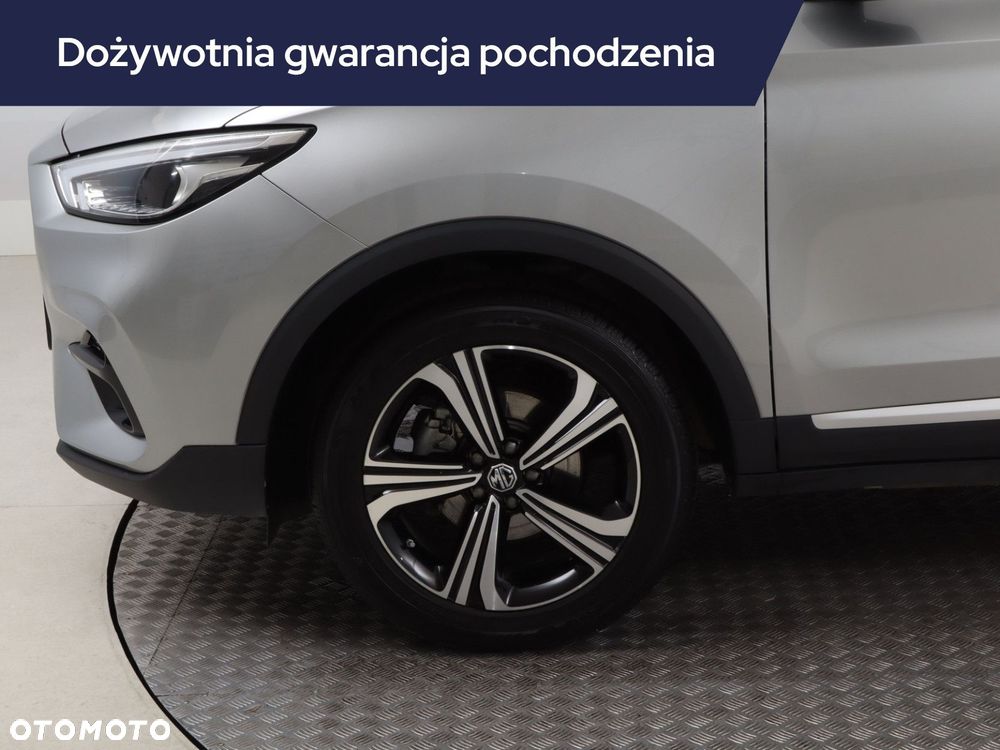 MG ZS - 17