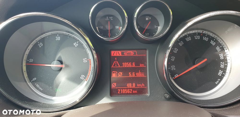 Opel Insignia 2.0 CDTI Cosmo - 11
