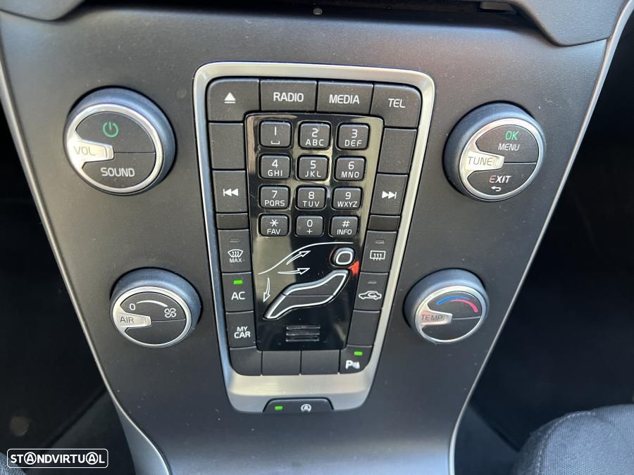 Volvo V40 2.0 D2 Kinetic - 32