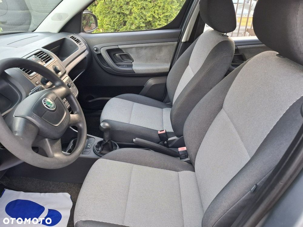 Skoda Roomster 1.2 Style PLUS EDITION - 14