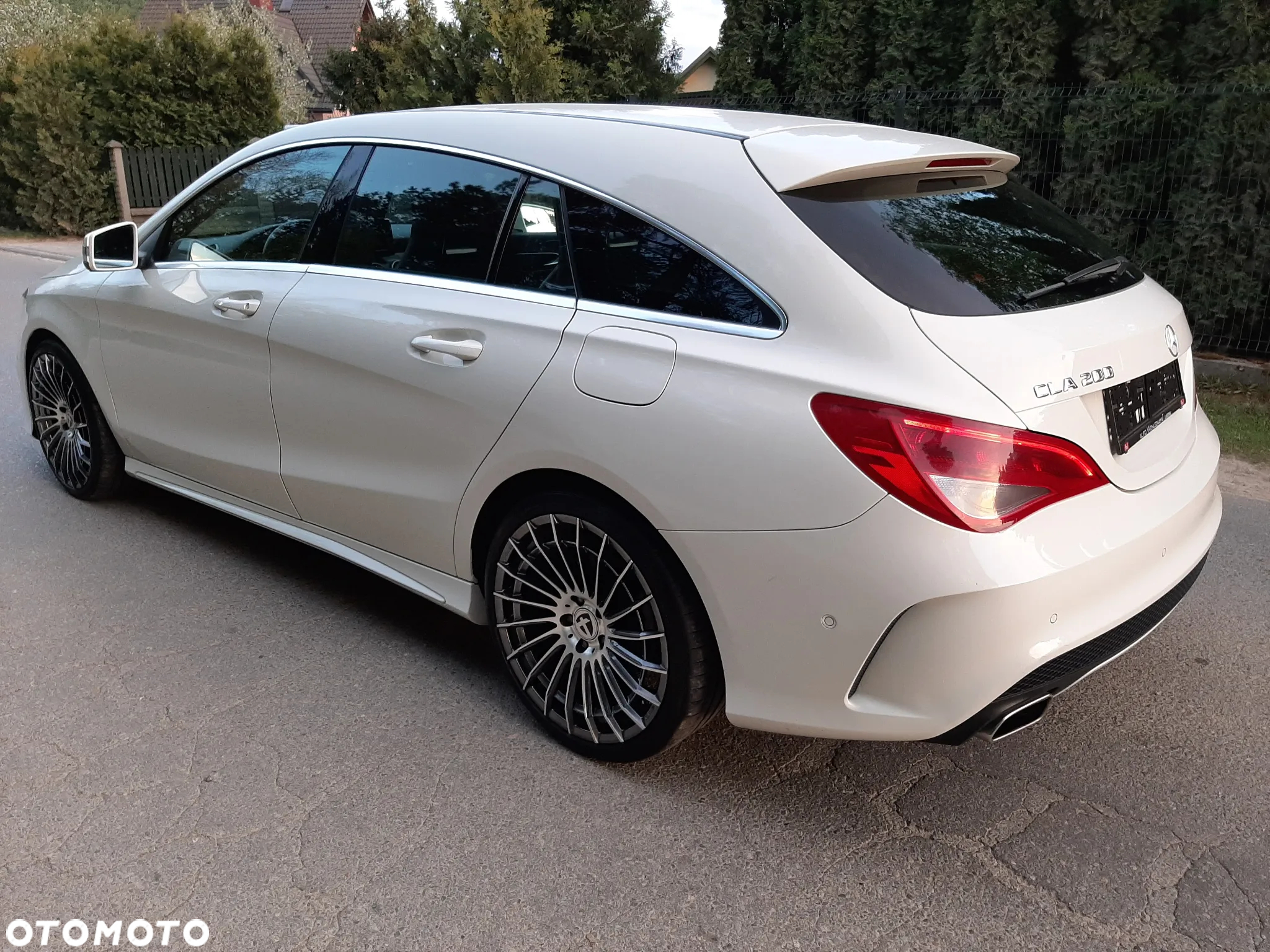 Mercedes-Benz CLA Shooting Brake 180 AMG Line - 6