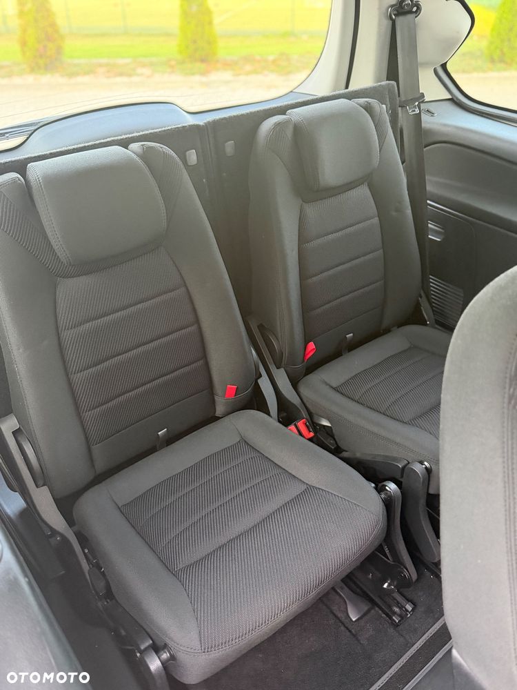 Ford Galaxy - 13
