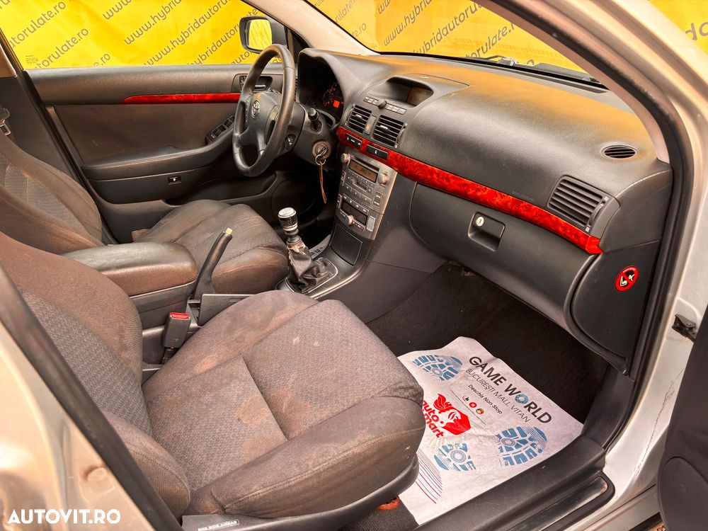 Toyota Avensis 2.2 D-4D Business - 20