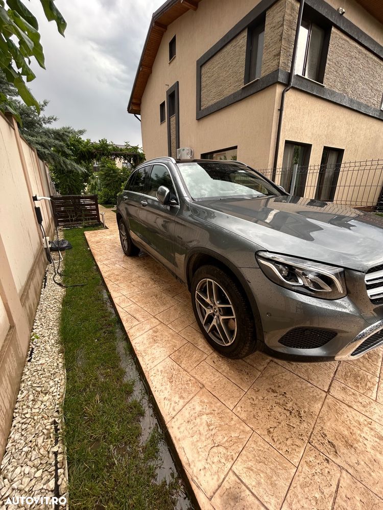 Mercedes-Benz GLC 350 e 4Matic 7G-TRONIC AMG Line - 2