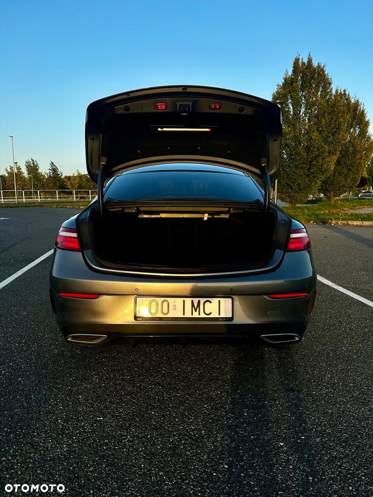 Mercedes-Benz Klasa E 220 d 4-Matic 9G-TRONIC - 26