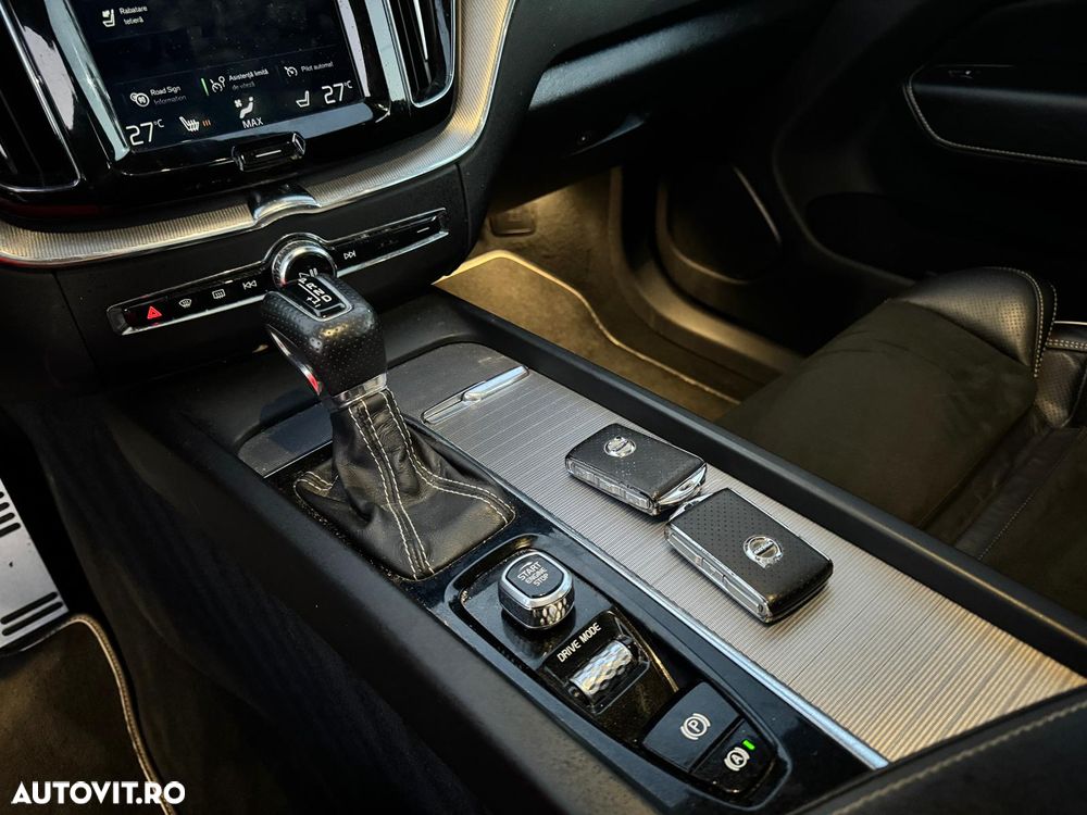 Volvo XC 60 T5 AWD Geartronic RDesign - 28