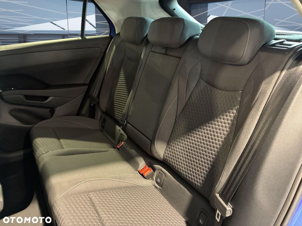 Volkswagen T-Roc - 7