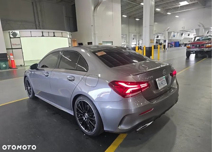 Mercedes-Benz Klasa A 220 4Matic 7G-DCT AMG Line - 4
