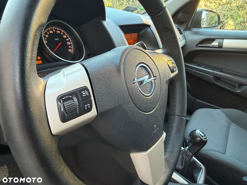 Opel Astra 1.4 Comfort / Cool - 19