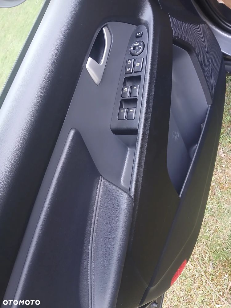 Kia Sportage 1.7 CRDI 2WD ISG Dream-Team Edition - 13