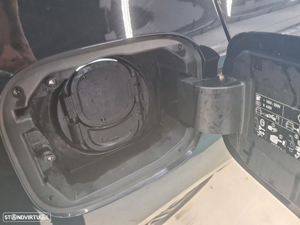 Mercedes-Benz A 250 e Style Plus - 10