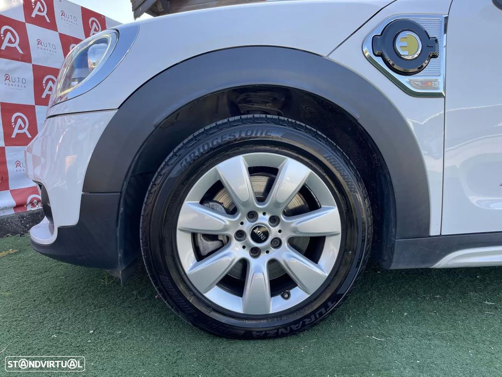 MINI Countryman Cooper SE ALL4 Auto - 7