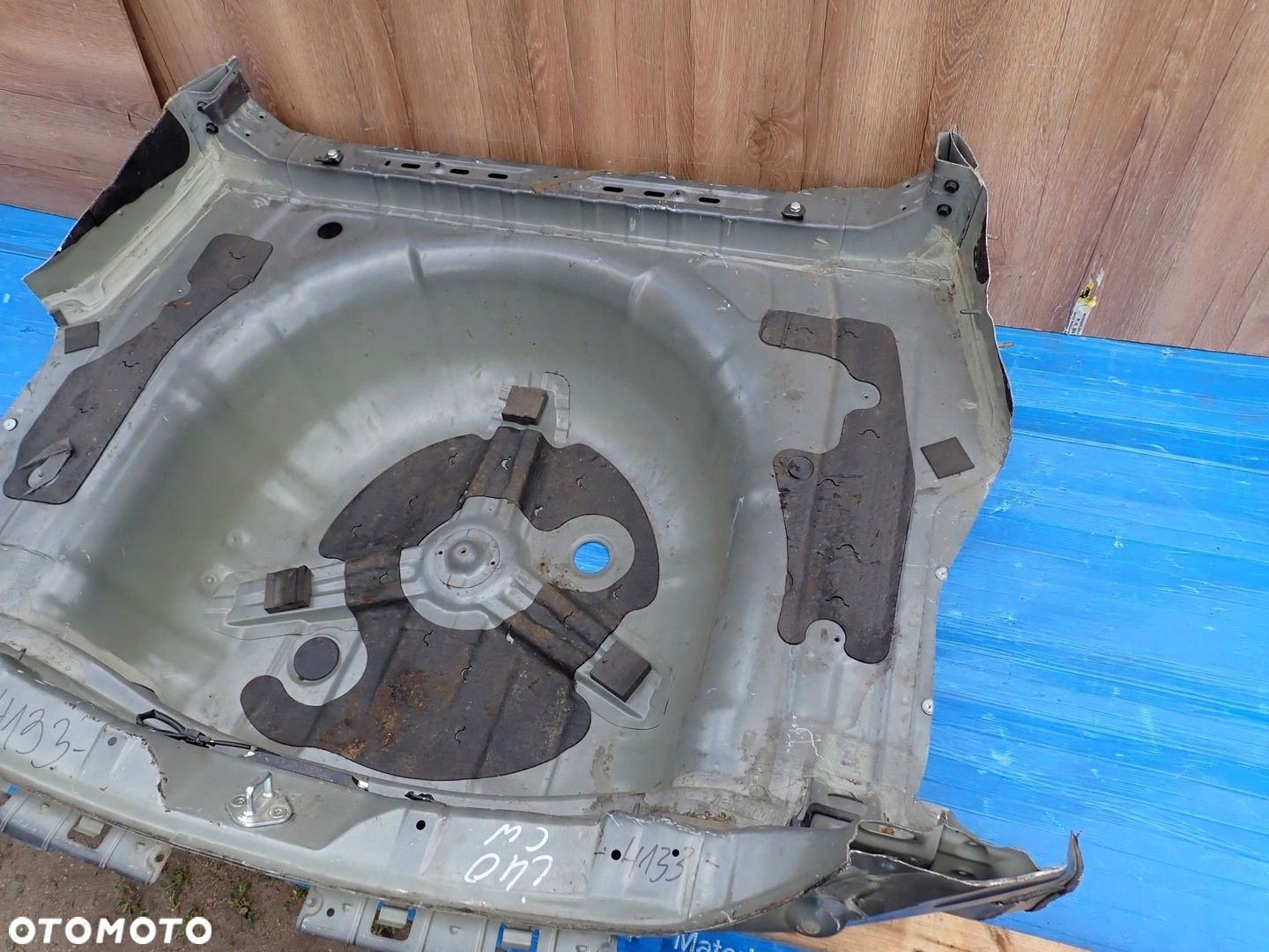 HYUNDAI i40 11-15 PAS TYLNY Z WANNĄ - 2
