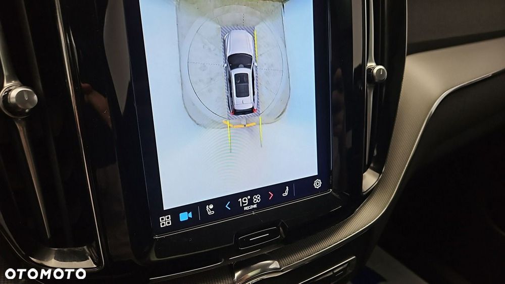 Volvo XC 60 T6 Plug-In Hybrid AWD Plus Bright - 21