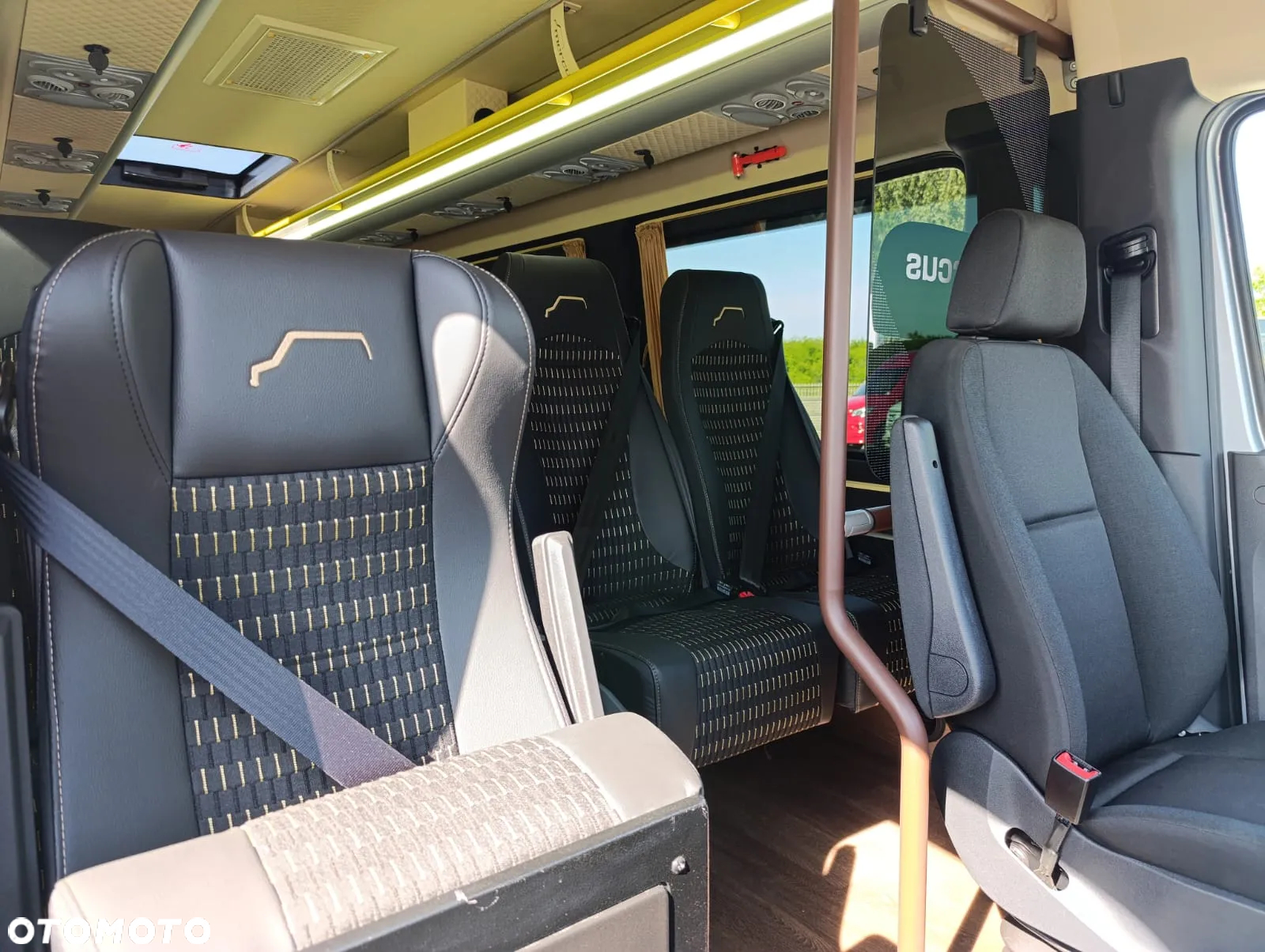 Mercedes-Benz Sprinter 519 - 13