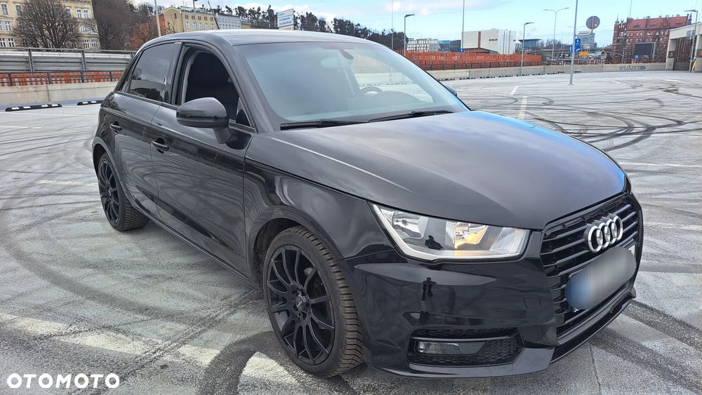 Audi A1 Sportback 1.6 TDI S tronic Attraction - 3