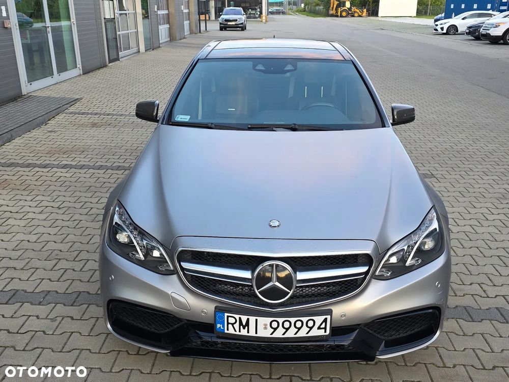 Mercedes-Benz Klasa E 63 AMG S 4-Matic - 15