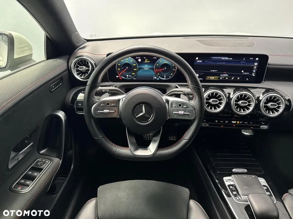 Mercedes-Benz CLA 200 AMG Line 7G-DCT - 21
