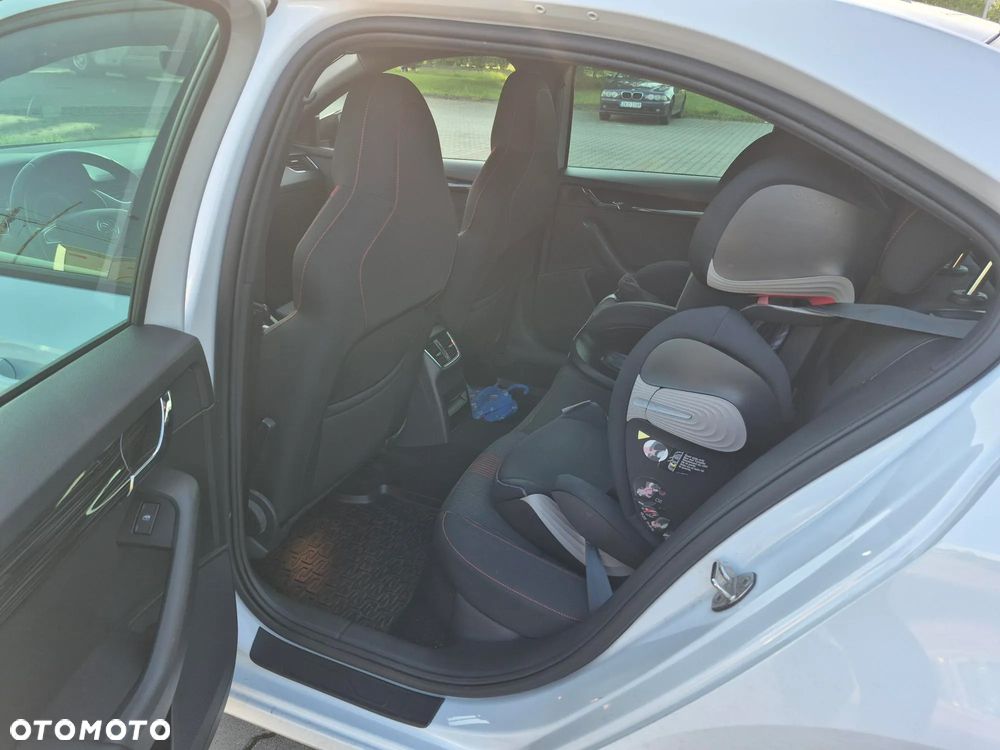 Skoda Octavia 1.5 TSI ACT Style DSG - 5