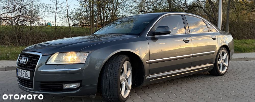 Audi A8 - 6