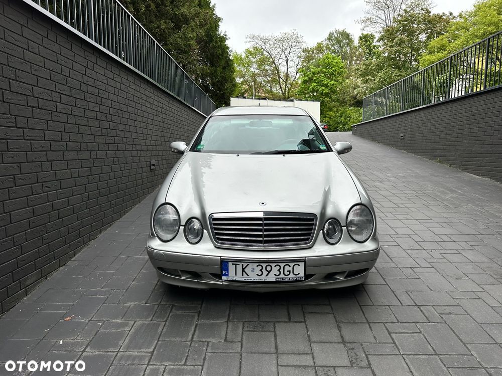 Mercedes-Benz CLK - 2