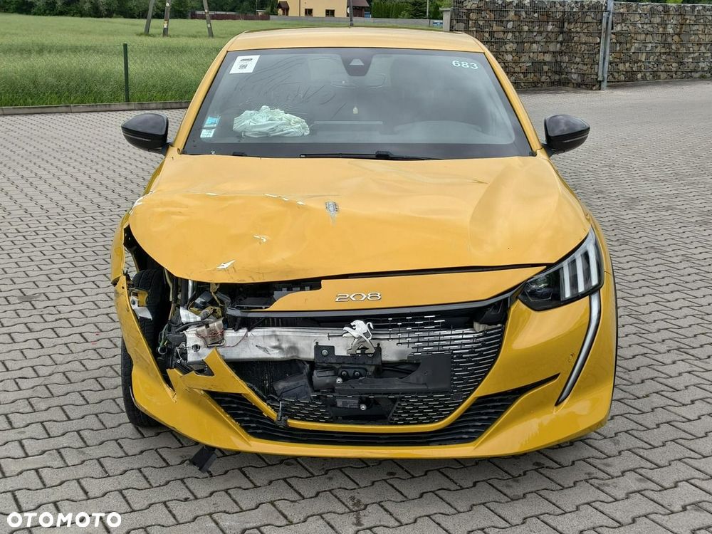 Peugeot 208 - 2