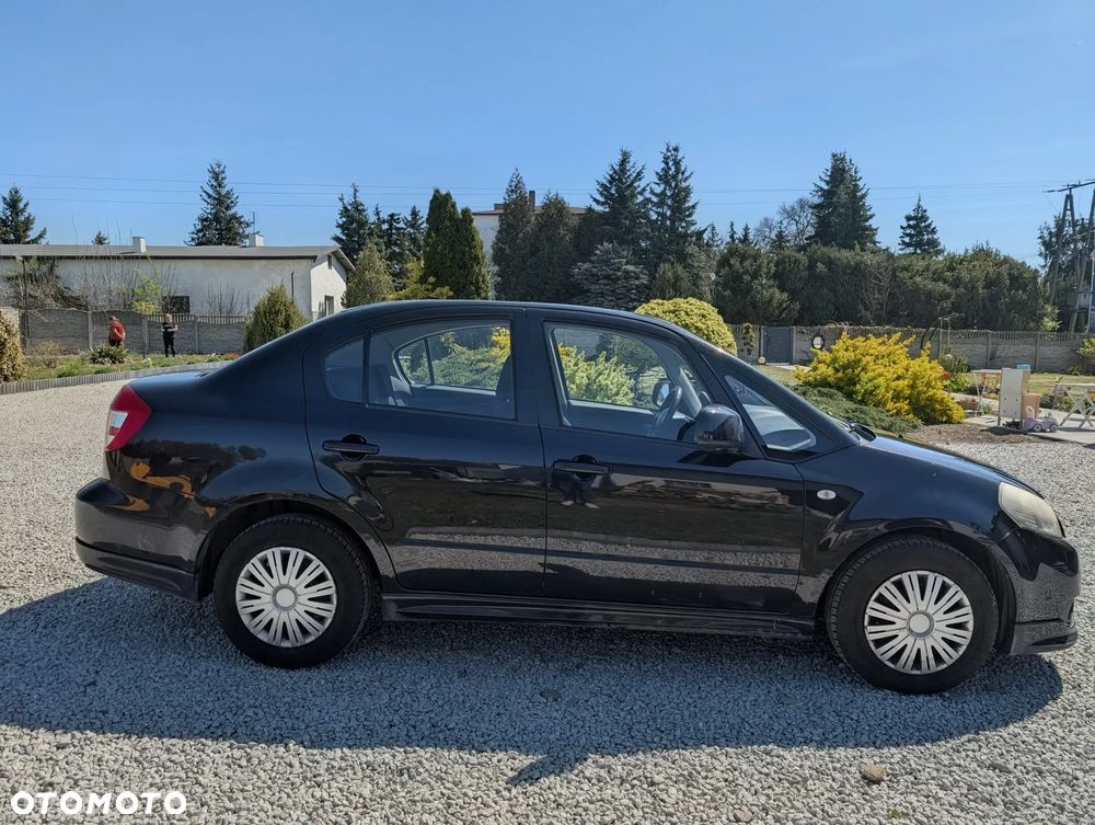 Suzuki SX4 1.6 GS - 8