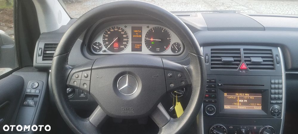 Mercedes-Benz Klasa B 180 CDI EU5 - 11