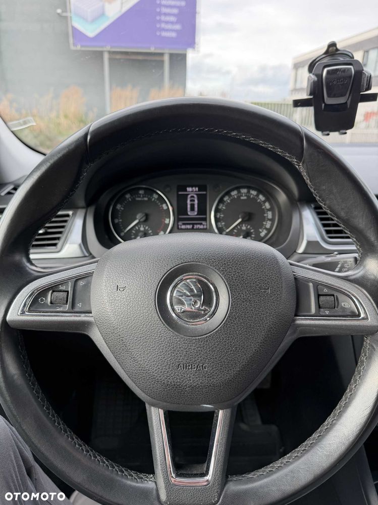 Skoda RAPID - 5