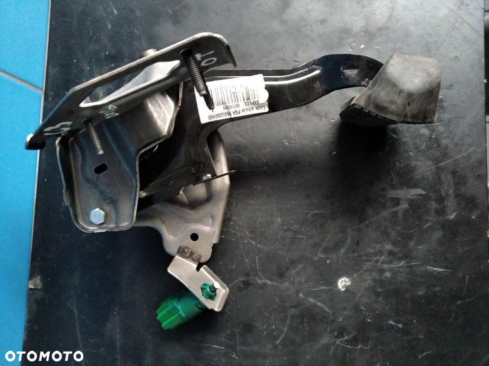 Pedał hamulca citroen C3 9683292480 - 1