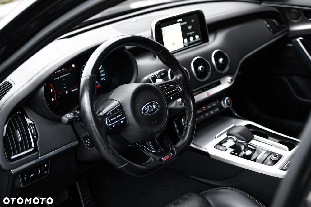 Kia Stinger 2.0 T-GDI GT Line - 8