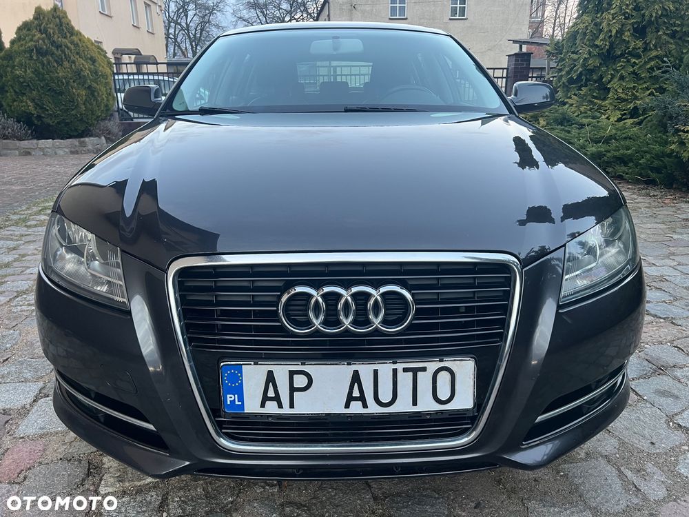 Audi A3 Sportback 1.6 TDI Ambiente - 8