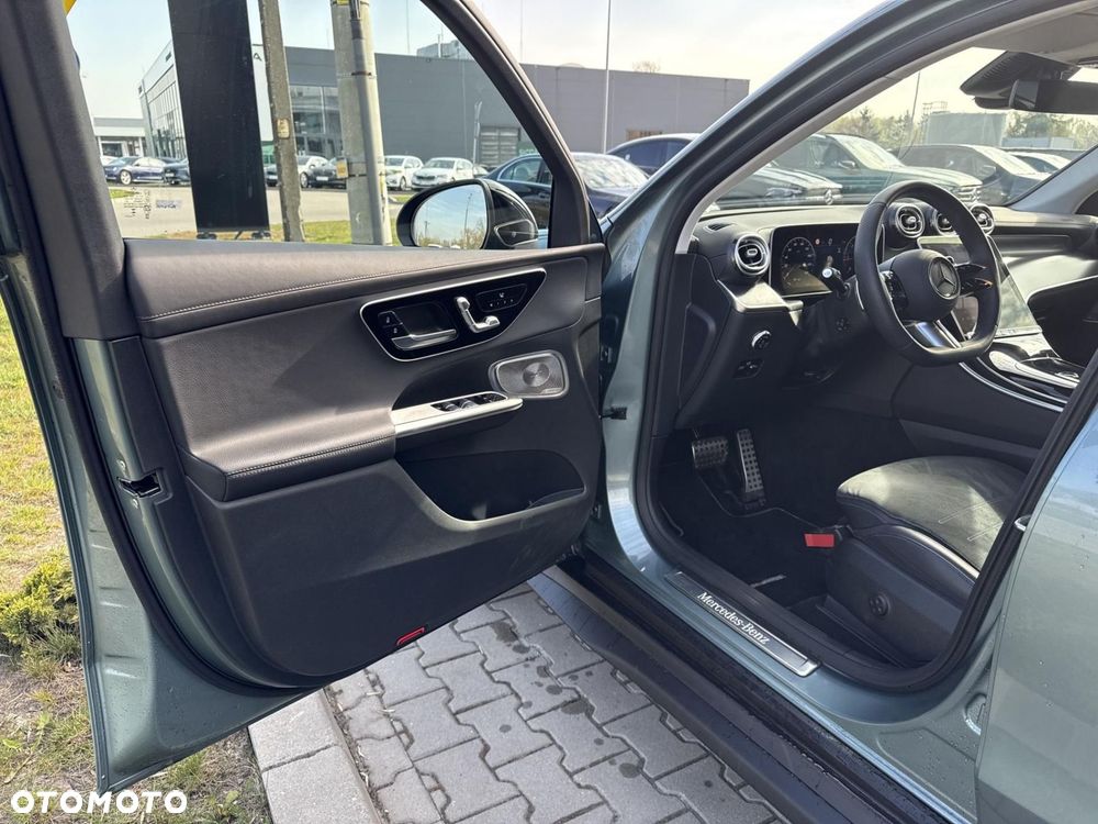Mercedes-Benz GLC - 9