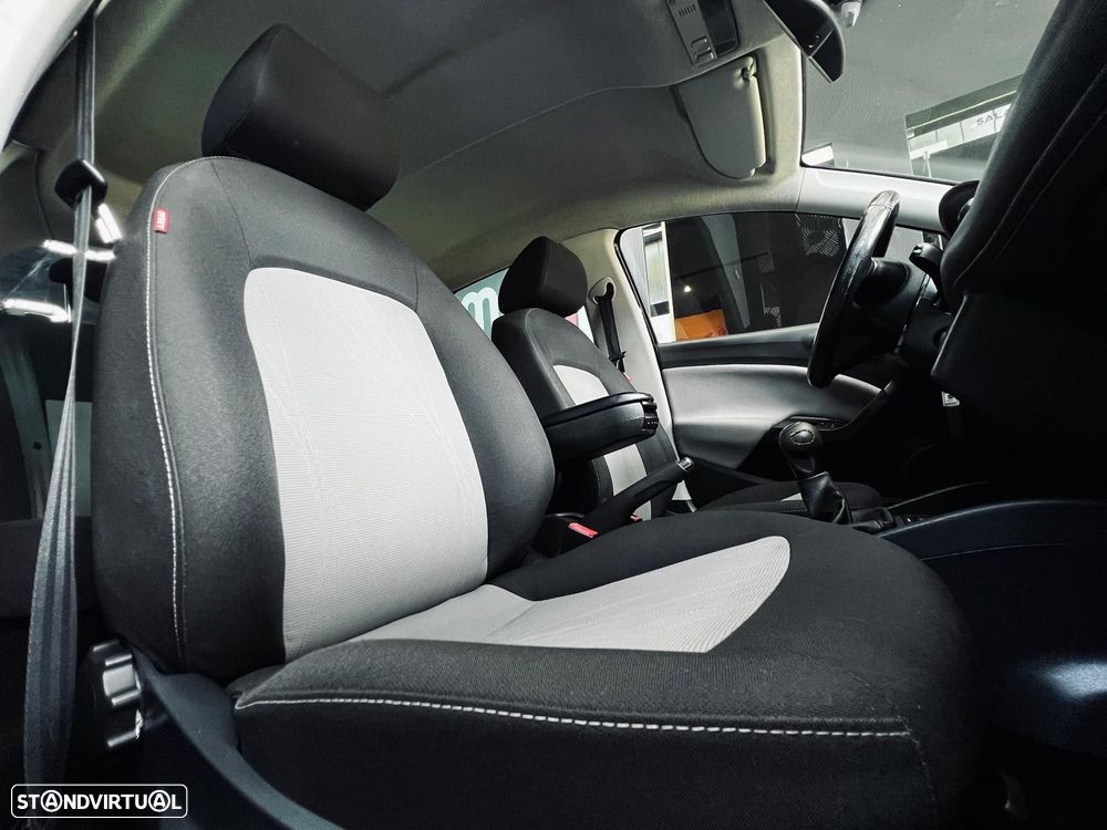 SEAT Ibiza 1.2 TDI CR Ecomotive Style — fotografia 35